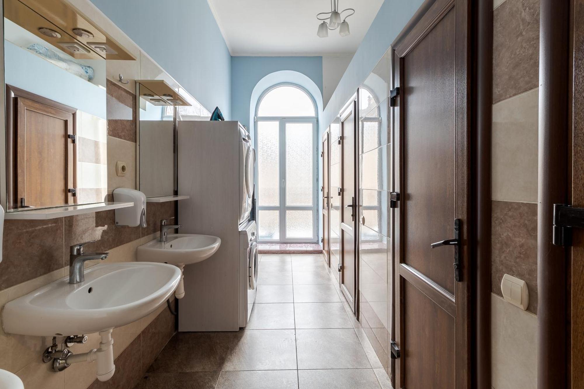 Soborniy Hostel Lviv Eksteriør billede